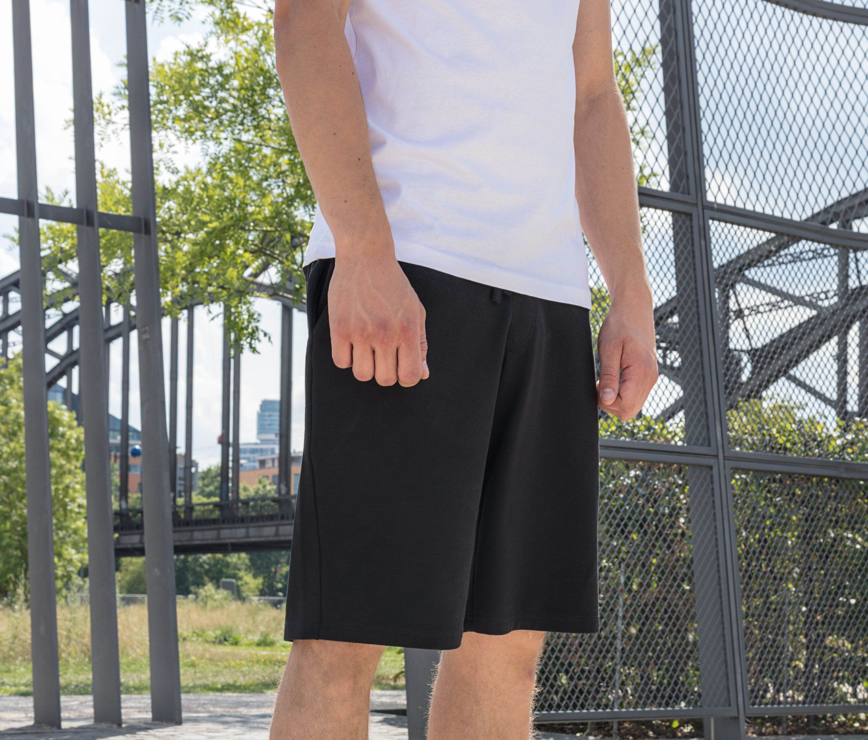 Short de sport léger - BUILD YOUR BRAND - #BY080