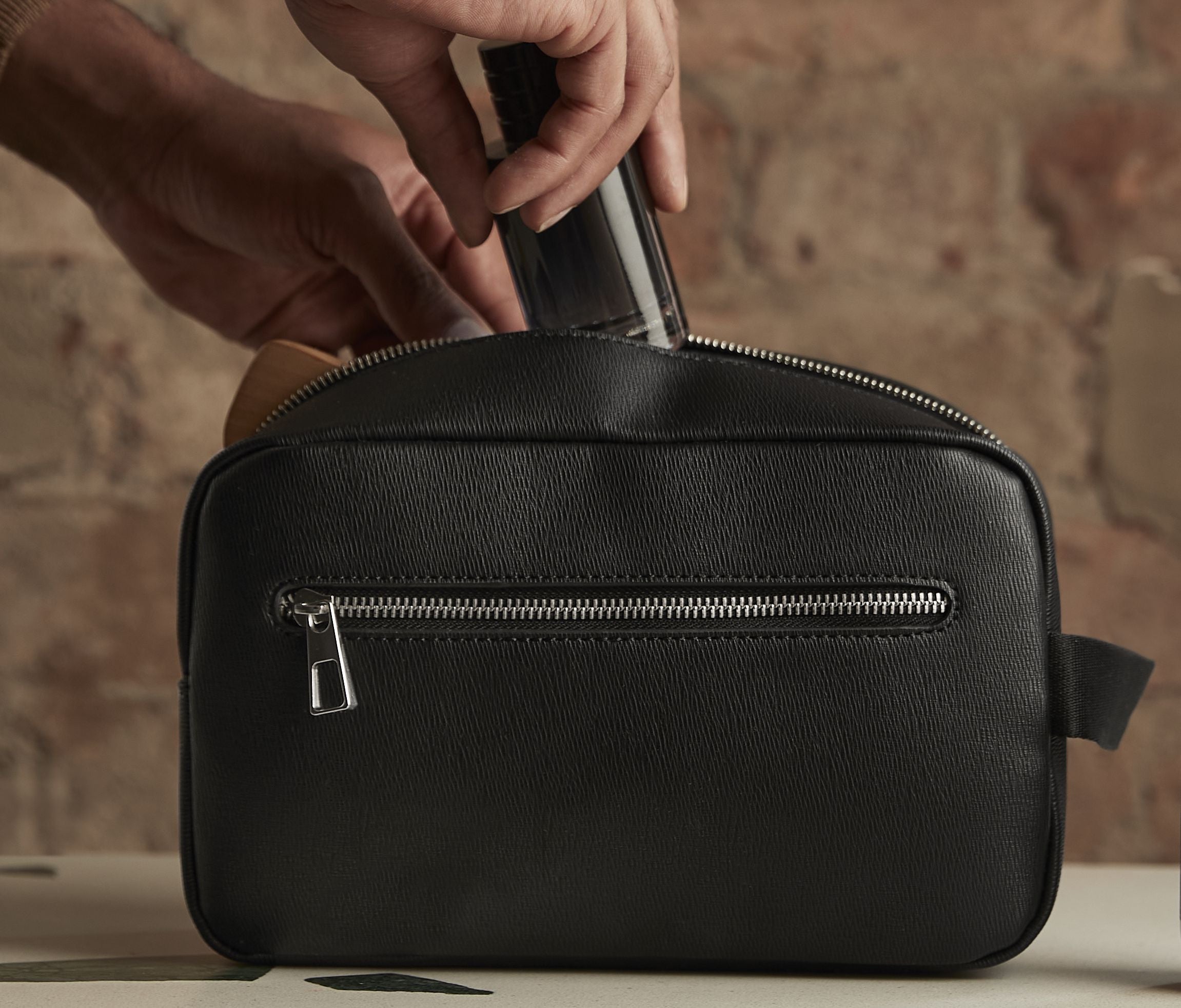 Trousse de toilette en simili cuir - QUADRA - #QD779