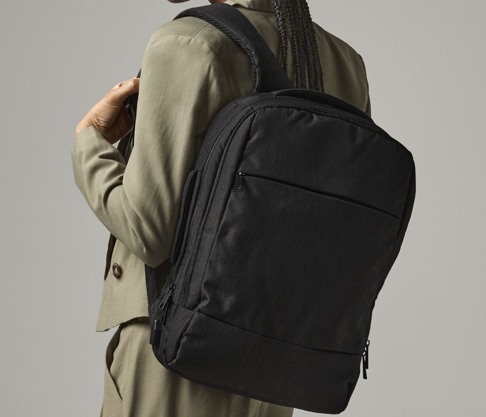 Sac à dos avec chargeur USB - QUADRA - #QD990