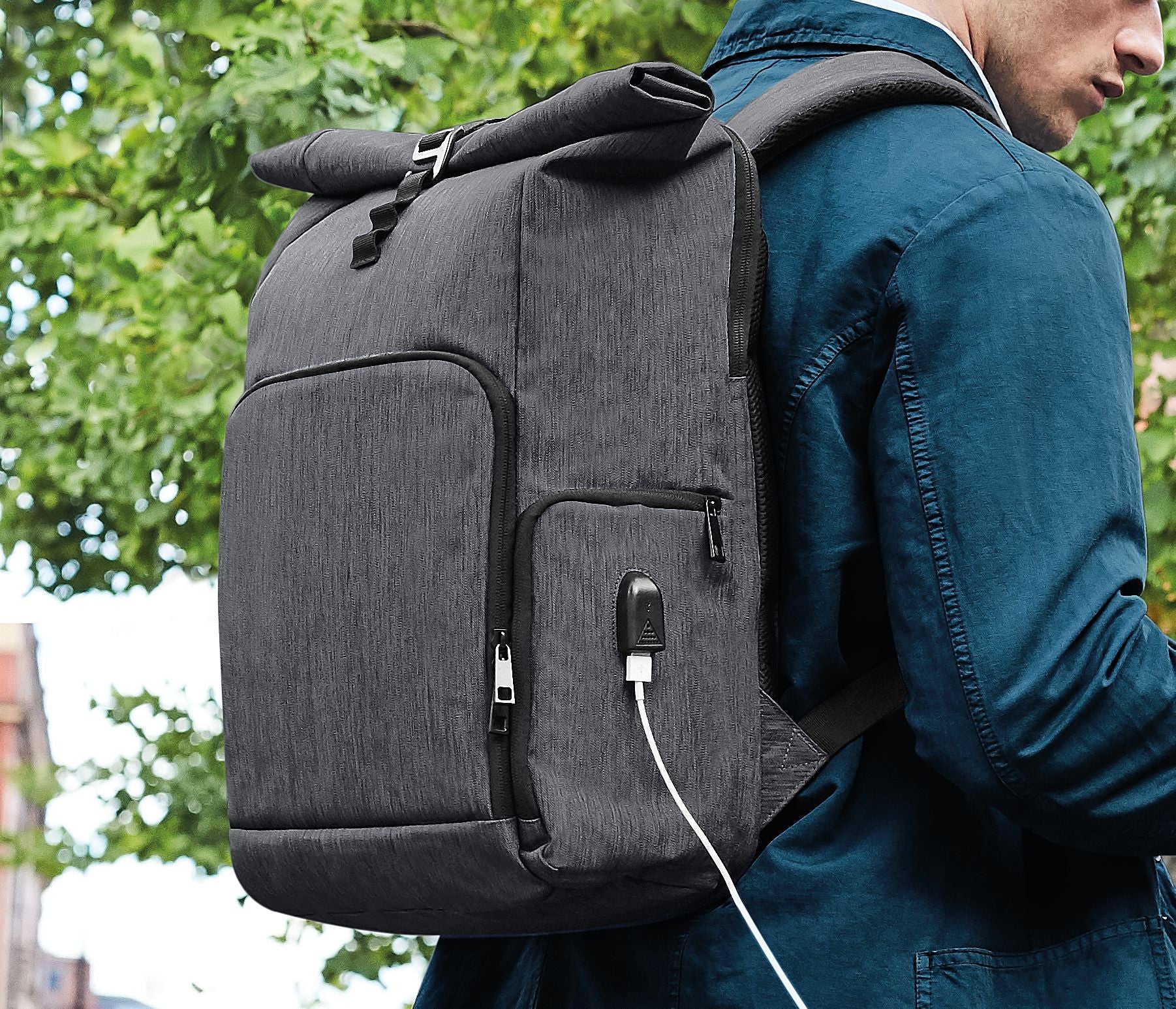 Sac à dos avec rabat enroulable et chargeur Q-Tech - QUADRA - #QD995