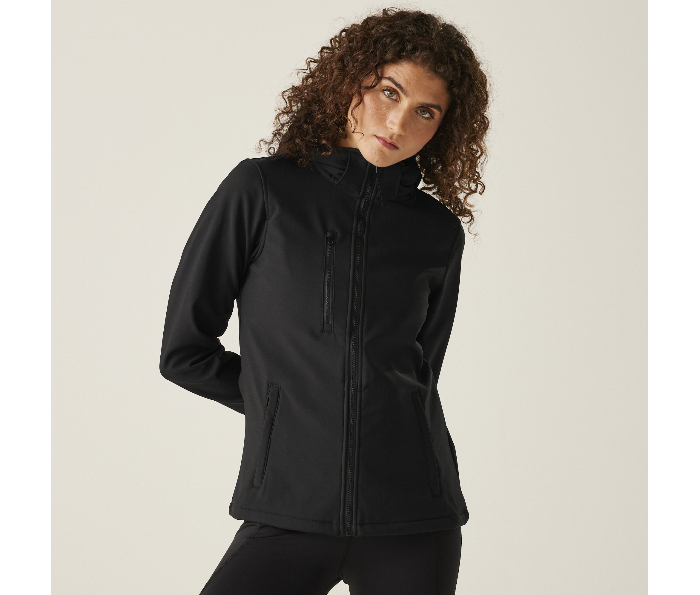 Veste Softshell femme à capuche - REGATTA - #RGA702